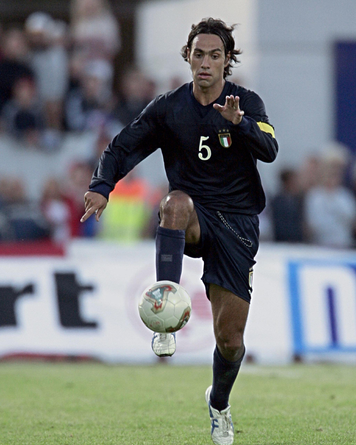 开云官方网站-意大利国家队内斯塔老照片曝光|AC米兰|名宿|ac米兰_新浪体育_新浪新闻