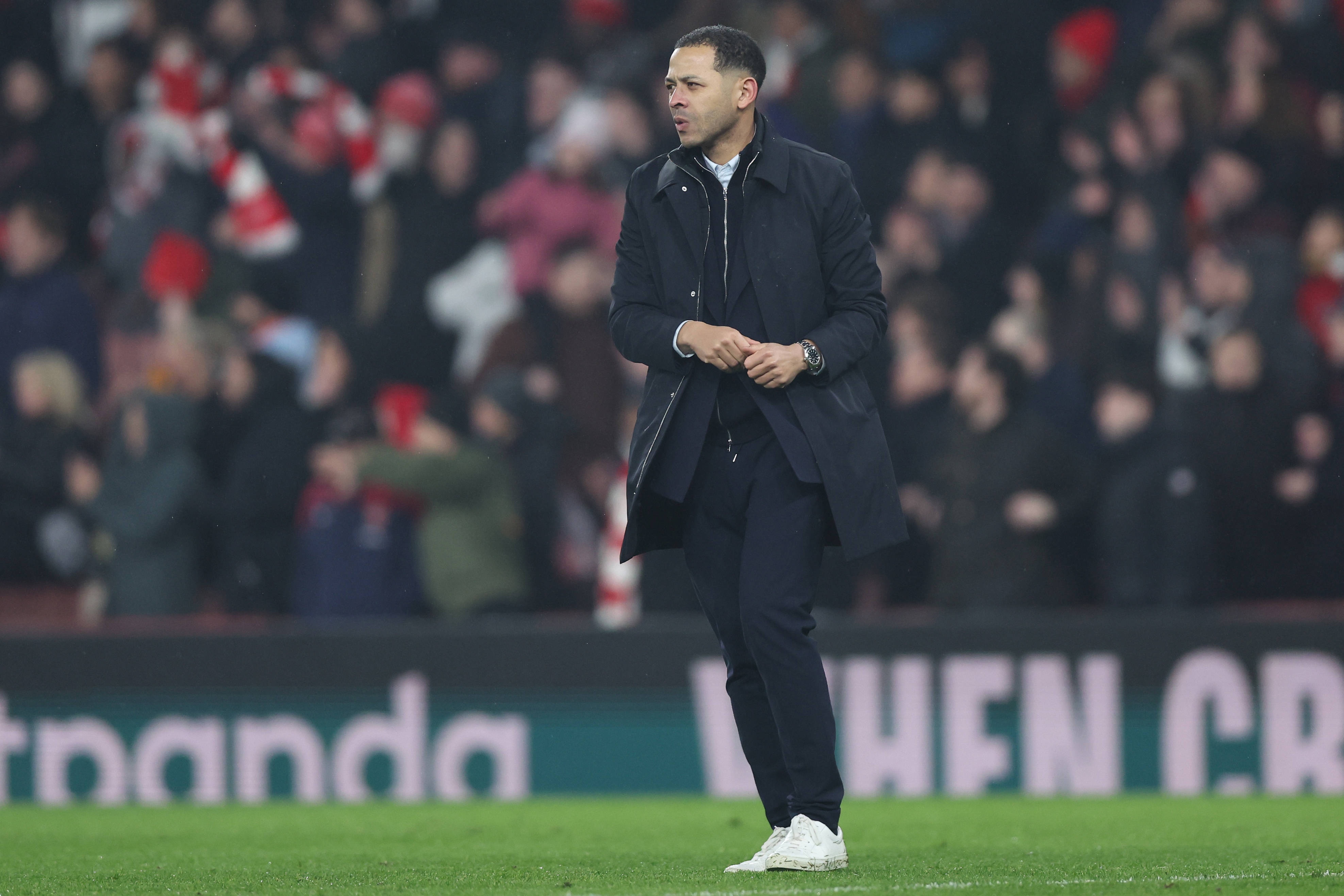 开云电子-邮报：罗塞尼尔选择约恩森却自食苦果，主场逆转希望渺茫